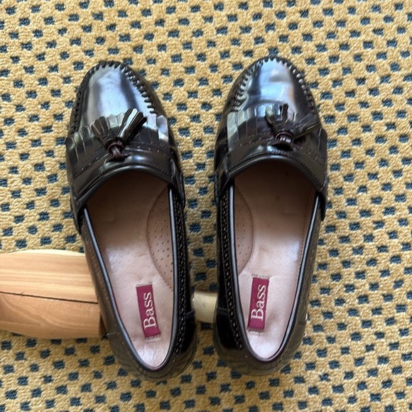 Men’s Bass Tassel Weejuns Loafers - Picture 6 of 6